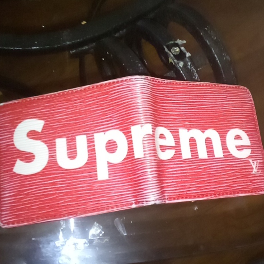 COPY - Louis Vuitton/Supreme Collab ( Red )